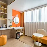 Dequan Luxury Hotel Cbd Branchcoffee, Fruits, Snacks, A Gym And A Laundry Room Are Provided For Free In The Lobby
