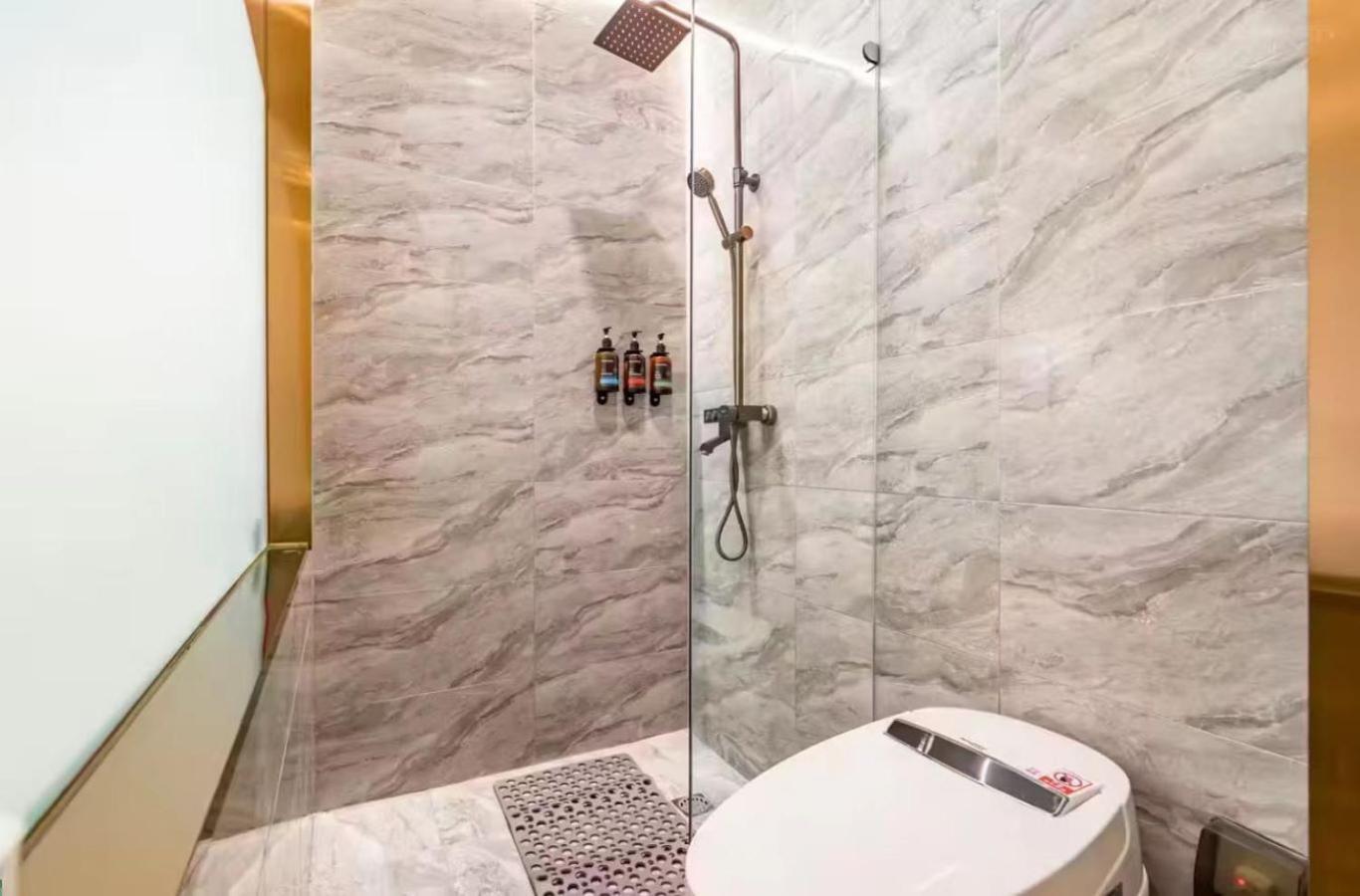 Hotel Dequan Luxury Cbd Branchcoffee, Fruits, Snacks, A Gym And A Laundry Are Provided For Free In The Lobby 3*
