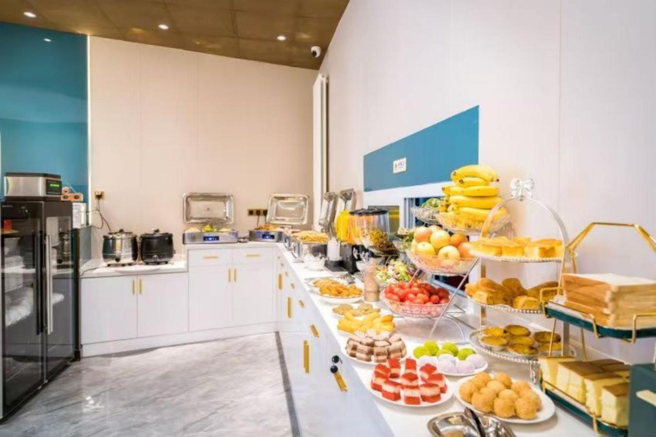 Hotel Dequan Luxury Cbd Branchcoffee, Fruits, Snacks, A Gym And A Laundry Are Provided For Free In The Lobby 3*