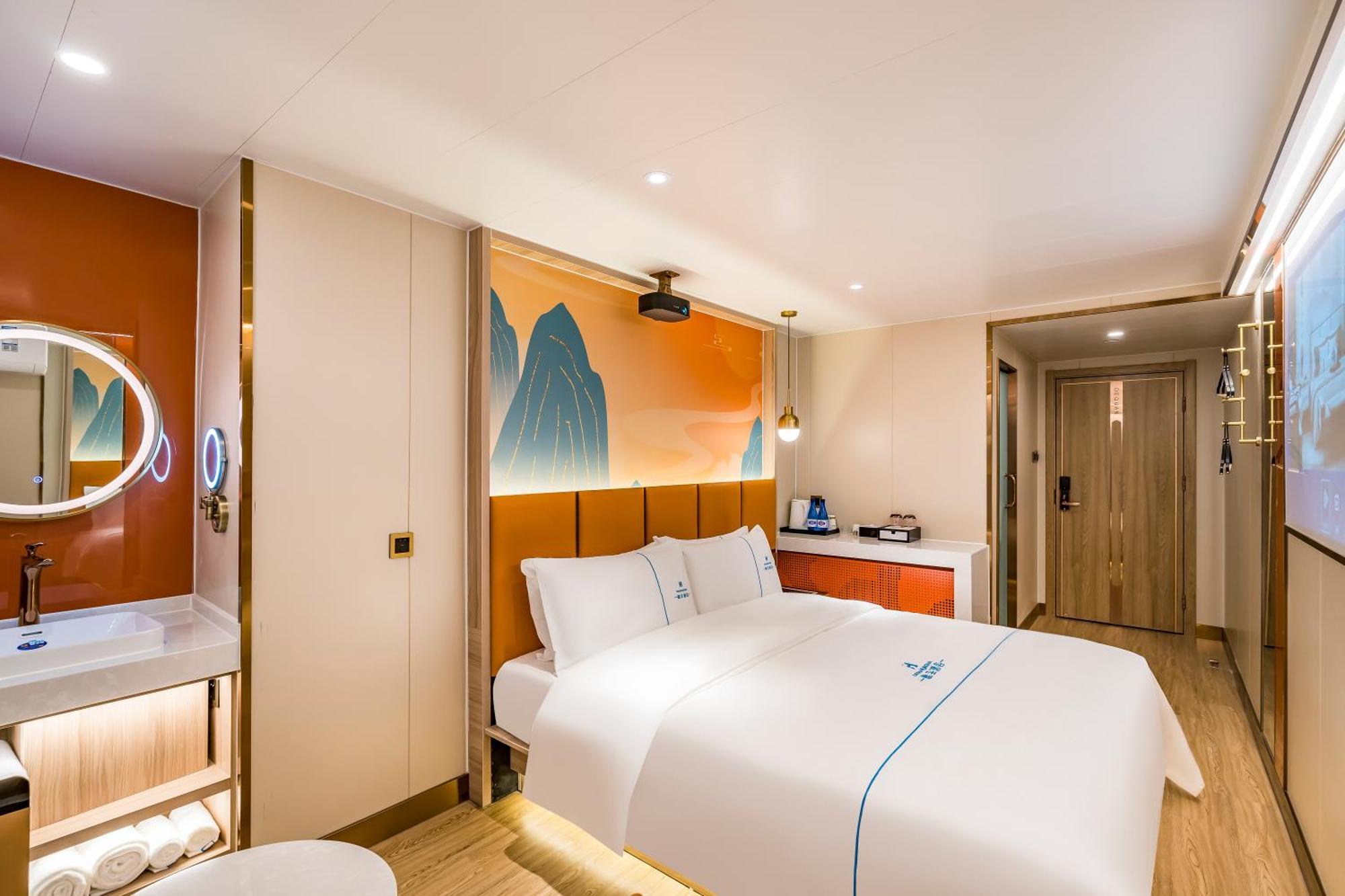 Dequan Luxury Cbd Branchcoffee, Fruits, Snacks, A Gym And A Laundry Are Provided For Free In The Lobby 3* Beijing